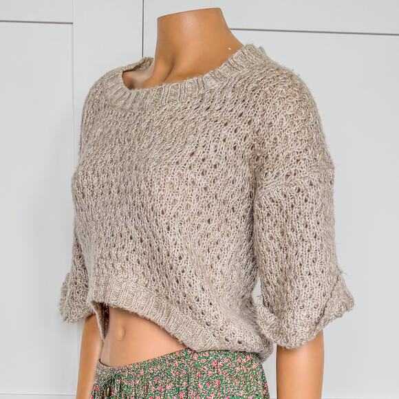 Derek Heart, Beige Relaxed Fit Cropped Short Sleeve Sweater-Women’s Size Medium - Picture 5 of 8